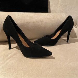Anne Michelle Black Pointy Toe Pumps